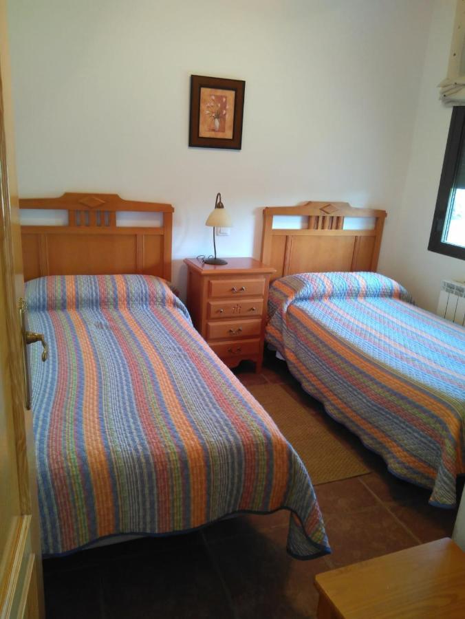 Casa Rural El Maestro I Navalosa ภายนอก รูปภาพ