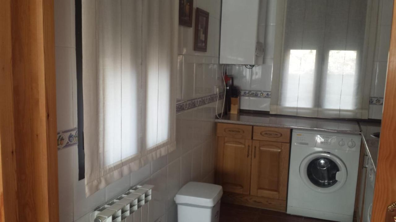 Casa Rural El Maestro I Navalosa ภายนอก รูปภาพ